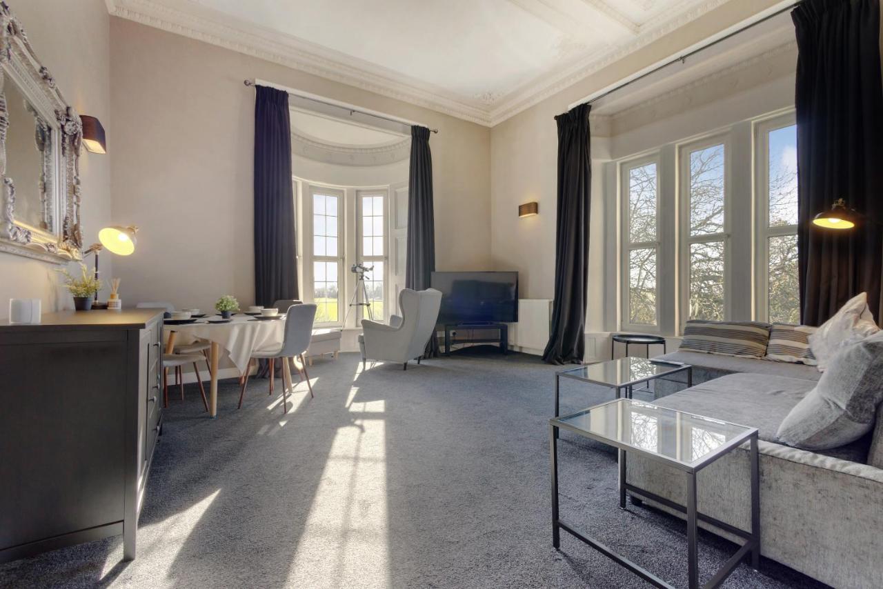 Beautiful 2 To 3 Bed Apartment With Stunning Views! Ayr Esterno foto