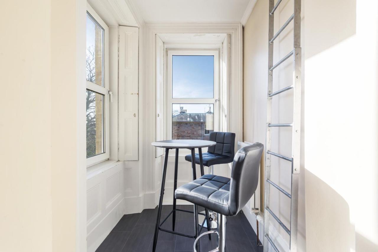 Beautiful 2 To 3 Bed Apartment With Stunning Views! Ayr Esterno foto