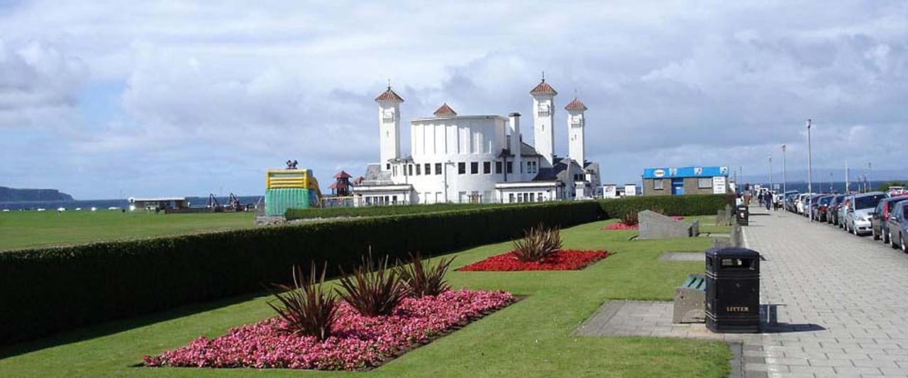Beautiful 2 To 3 Bed Apartment With Stunning Views! Ayr Esterno foto