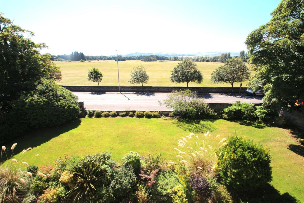 Beautiful 2 To 3 Bed Apartment With Stunning Views! Ayr Esterno foto